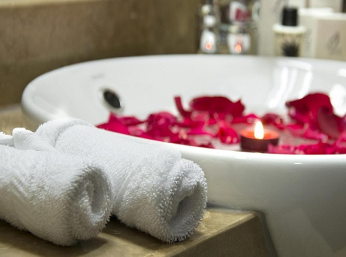 Mughal Suites Ras al-Khaimah Esterno foto